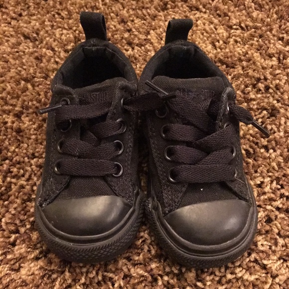 black no tie converse