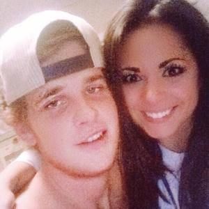 Meet your Posher, Devin