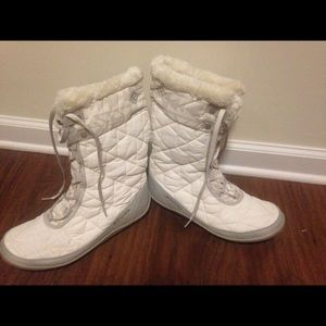Columbia MinxII Omni heat winter boots