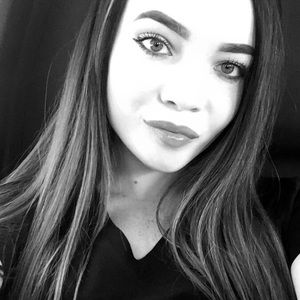 Meet your Posher, Camille