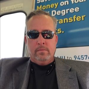 Meet your Posher, Tom