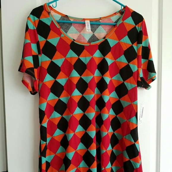 Lularoe classic Tee