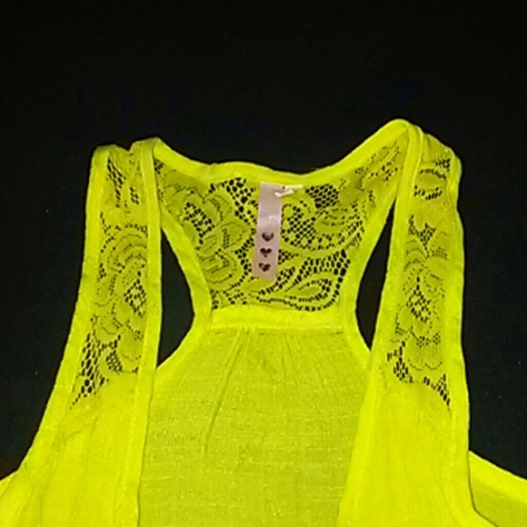 Button up Tank - Picture 2 of 3