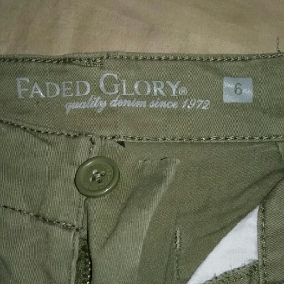 Meet your Posher, Darlene - Picture 2 of 4