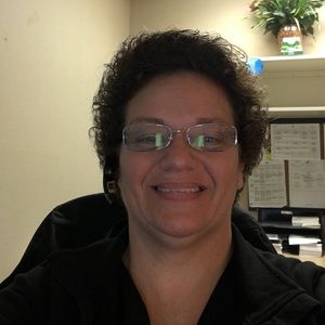 Meet your Posher, Deborah