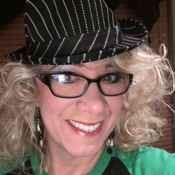 Meet your Posher, Kimberly - Picture 4 of 4