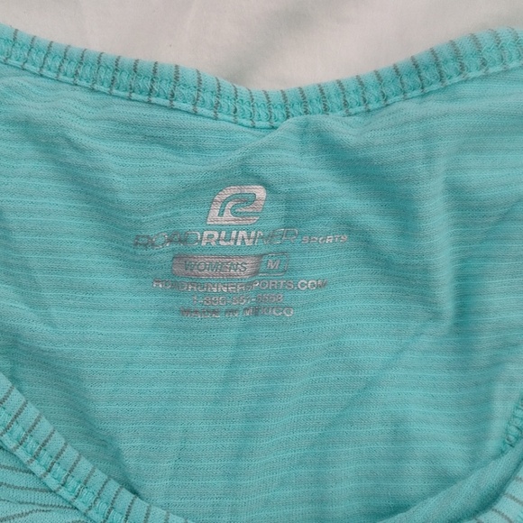 Road runner running top - Picture 3 of 3