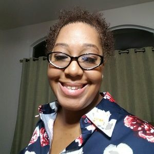 Meet your Posher, Leah