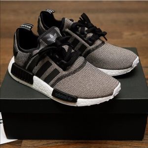 1 HR sale💰NMB ADIDAS W7
