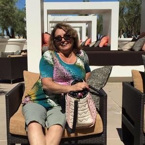 Meet your Posher, Debra