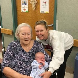 Meet your Posher, Leslie