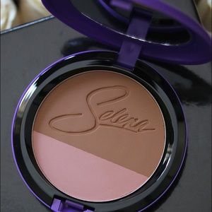 Authentic Mac Selena Powder