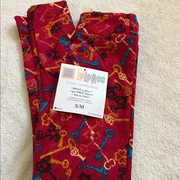NWT LuLaRoe kids S/M keys w/hidden unicorn 🦄🦄