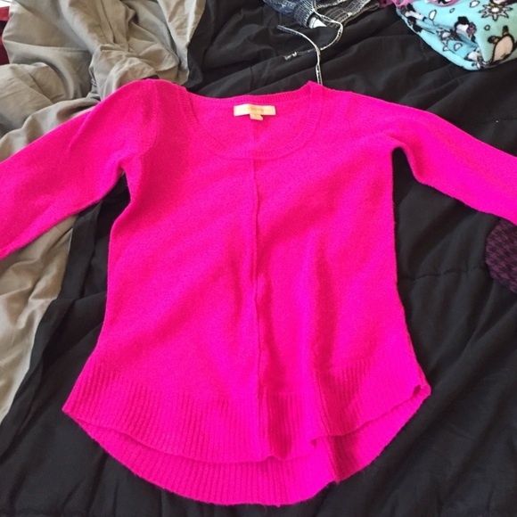 Hot pink long sleeves sweater from nicki Minaj