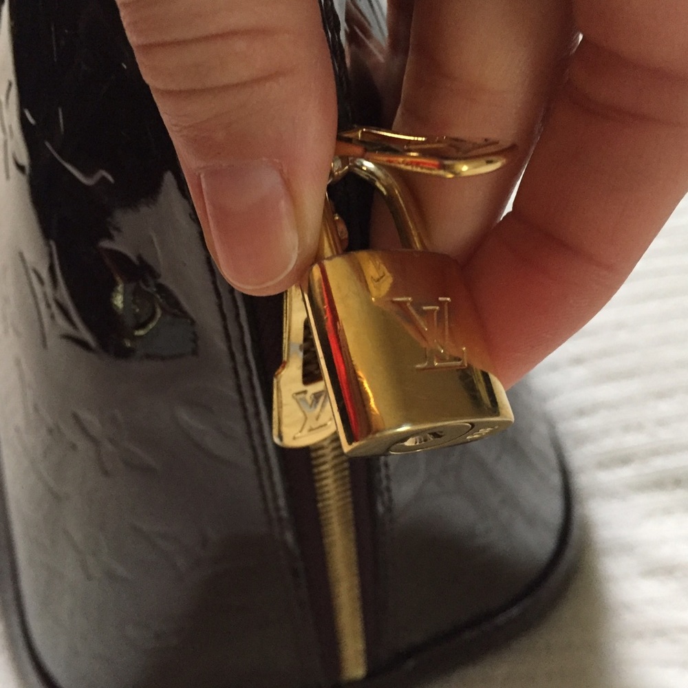 SOLD Louis Vuitton Alma - Picture 6 of 8