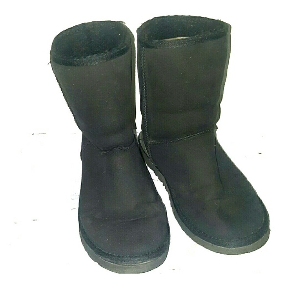 Black Short UGG Boots