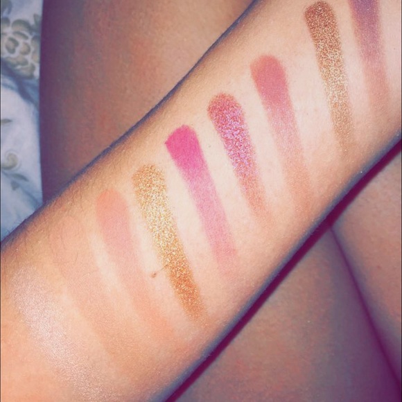 kylie jenner burgandy palette