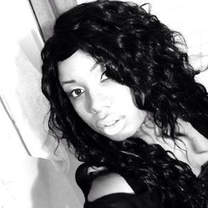 Meet your Posher, Stephanie