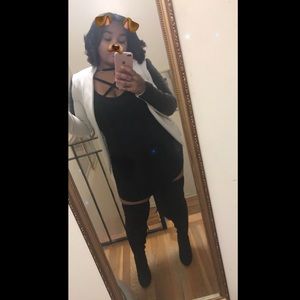 Meet your Posher, Tee