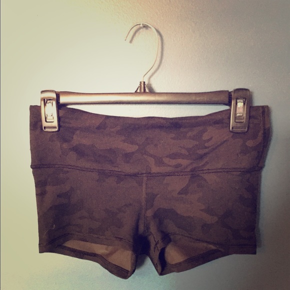 LuluLemon Camo Spandex