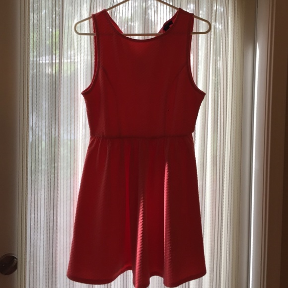 *never worn* pink stretchy Forever 21 dress