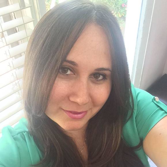 Meet your Posher, Laura