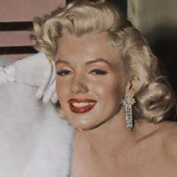 Meet your Posher, Debra