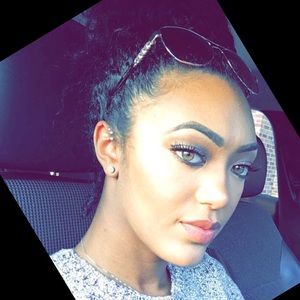 Meet your Posher, Miranda