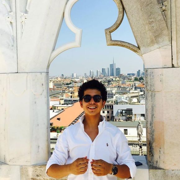 Meet your Posher, Omar