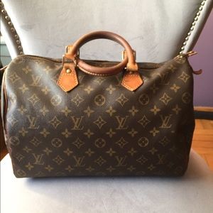 RESERVED Authentic Louis Vuitton Speedy 35 vintage