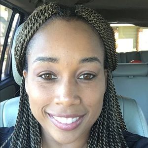 Meet your Posher, Simone