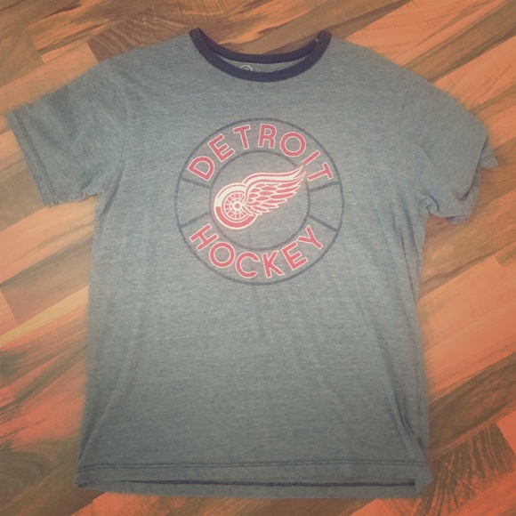 Detroit Red Wings tee