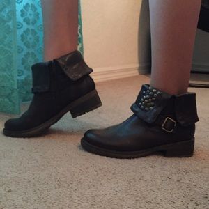 Ankle booties