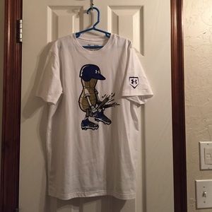 Boys Under Armor short sleeve shirt. Youth Lg