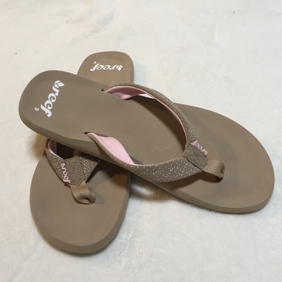 New Reef cushion sandals