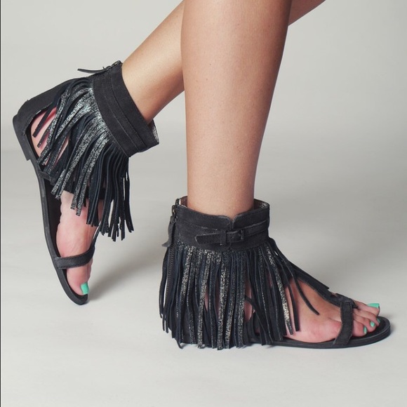 NIB Koolaburra Venus II Fringe Sandal 8