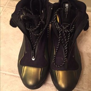 Used size 9.5  Nike Foamposite boots