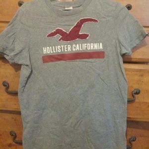 Hollister t-shirt