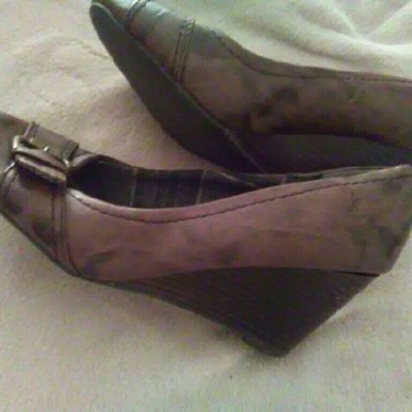 Wedges - Picture 2 of 2