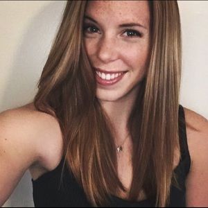 Meet your Posher, Lynsey