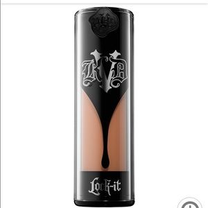 Kay Von D lock-it tattoo foundation