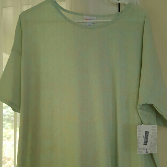 Lularoe Irma shirt