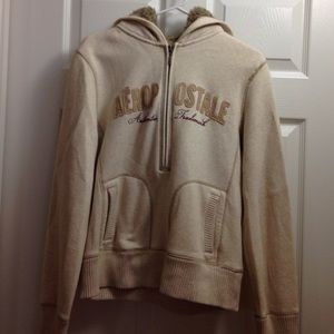 Aeropostale half zip sweatshirt.