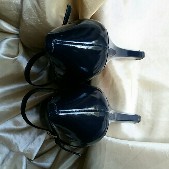 Navy Blue Pumps - Picture 2 of 4