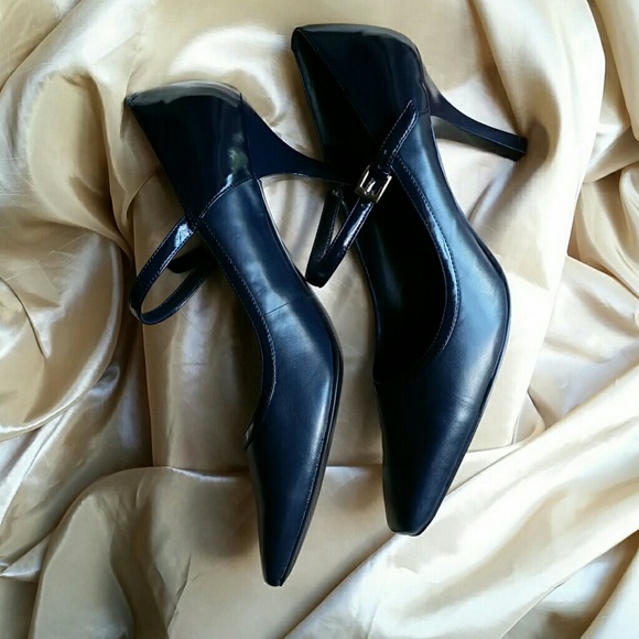 Navy Blue Pumps - Picture 3 of 4