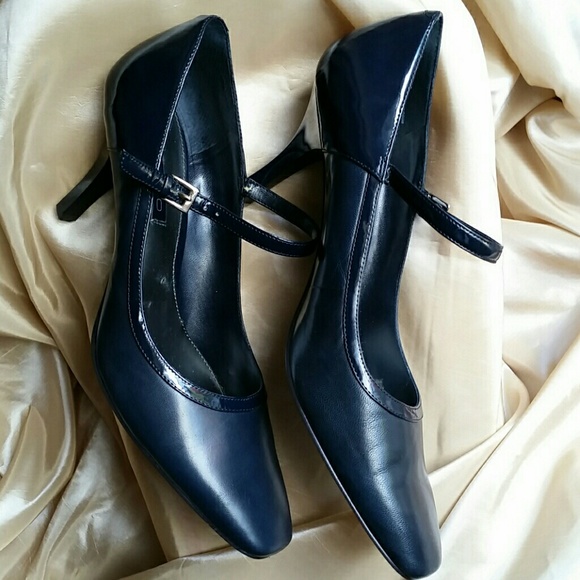 Navy Blue Pumps - Picture 4 of 4