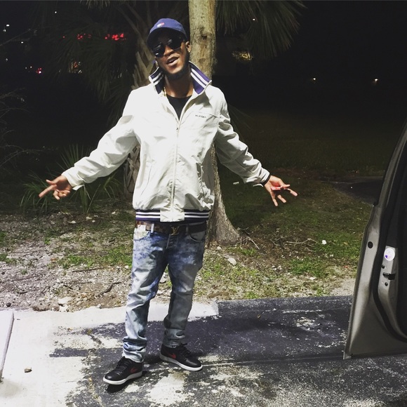 Meet your Posher, Scott - Picture 1 of 1