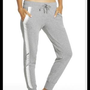 Fabletics joggers Medium