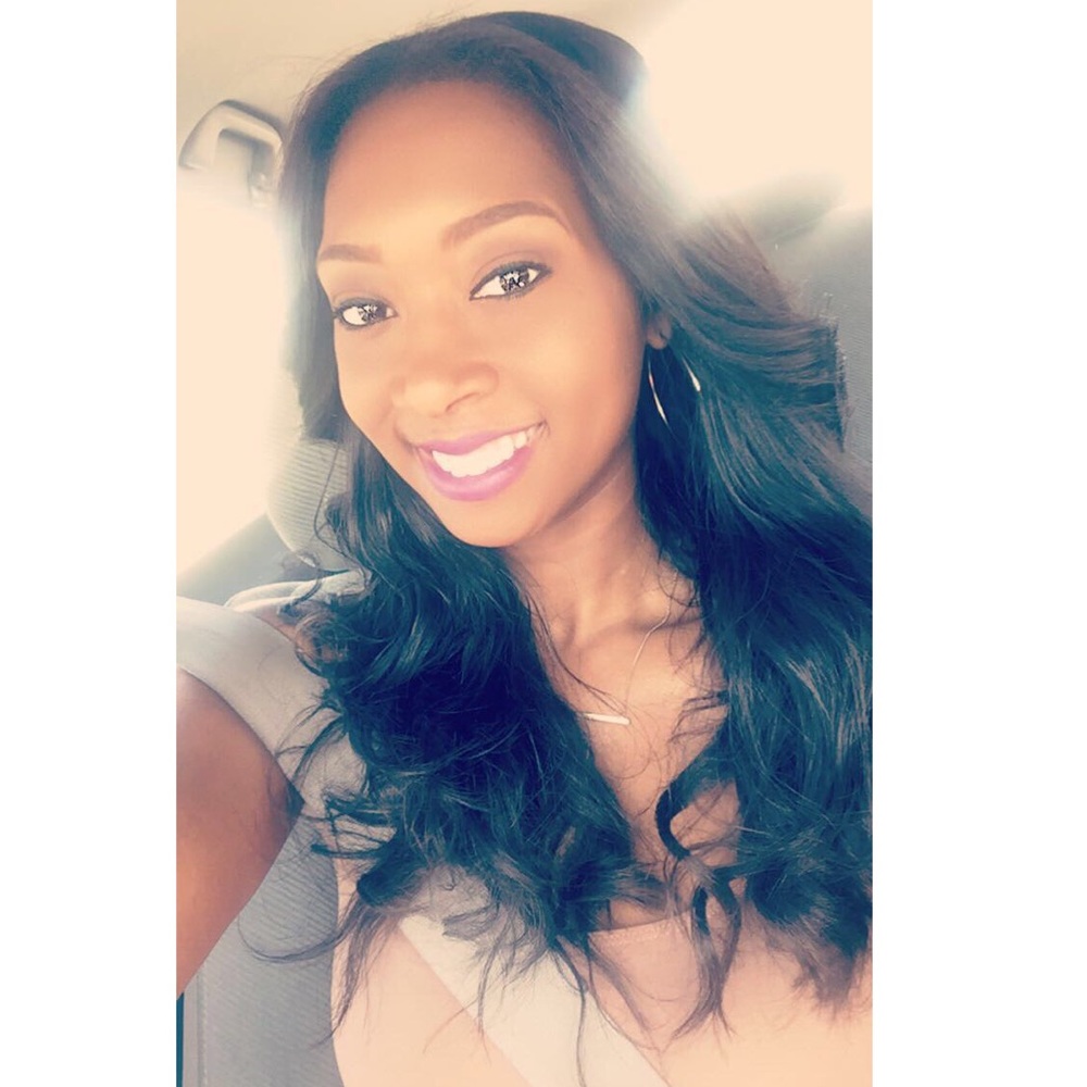 Meet your Posher, Courtney