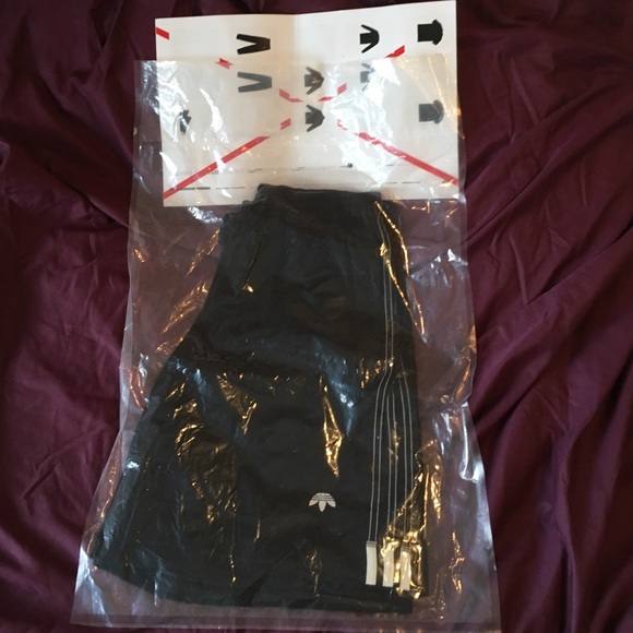 Adidas Originals x Alexander Wang football shorts - Picture 1 of 4